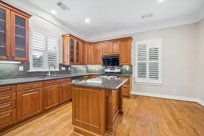2931 Brompton Square Drive, Houston, TX 77025 - Photo 12