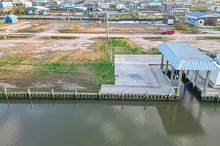 1107 Gator Point, Crystal Beach, TX 77650 - Photo 14