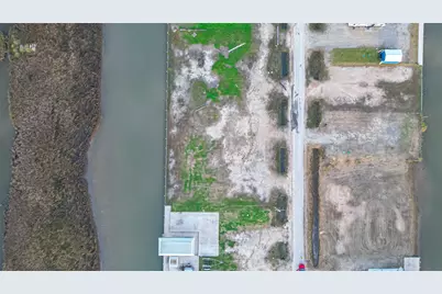 1107 Gator Point, Crystal Beach, TX 77650 - Photo 10