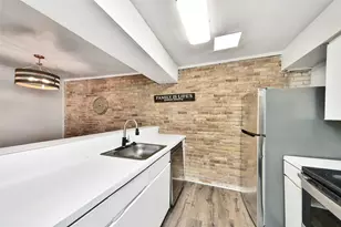 2609 Marilee Ln, Houston, TX 77057 - Photo 10