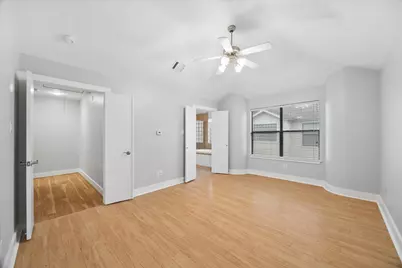 8642 Meadowcroft Drive, Houston, TX 77063 - Photo 10