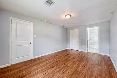 5834 Hirondel Street, Houston, TX 77033 - Photo 10