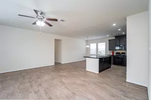 14215 Campo Vista Dr, Houston, TX 77083 - Photo 8