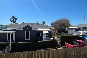 3322 Ave R 1/2 Ave, Galveston, TX 77550 - Photo 32