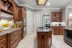 6607 Barrington Grn, Houston, TX 77069 - Photo 10