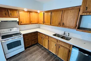706 Rockdale Rd, Rockdale, TX 76567 - Photo 1