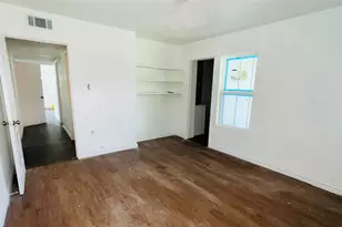 706 Rockdale Rd, Rockdale, TX 76567 - Photo 10