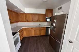 706 Rockdale Rd, Rockdale, TX 76567 - Photo 2