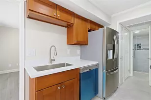 2750 Holly Hall St, Houston, TX 77054 - Photo 8