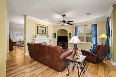 4505 Spring Iris Court, League City, TX 77573 - Photo 12