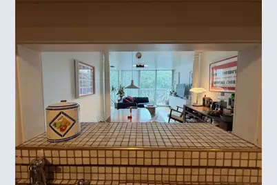 3600 Montrose Boulevard #207, Houston, TX 77006 - Photo 14