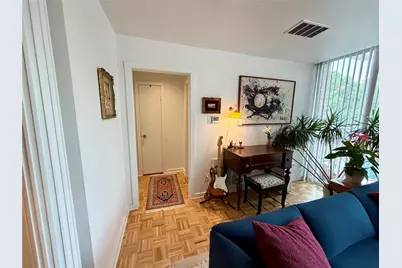 3600 Montrose Boulevard #207, Houston, TX 77006 - Photo 16