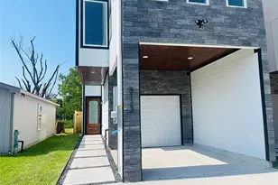 8123 St Louis St, Houston, TX 77028 - Photo 2