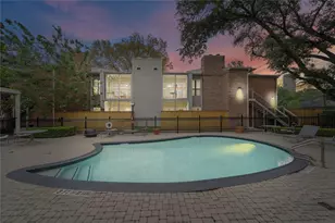 2001 Bering Dr, Houston, TX 77057 - Photo 12