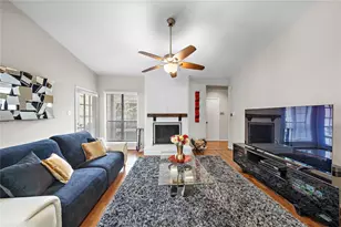 2001 Bering Dr, Houston, TX 77057 - Photo 1