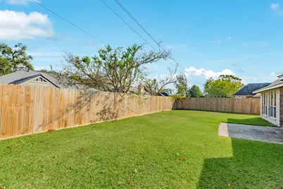 117 Jamestown Avenue, Clute, TX 77531 - Photo 22