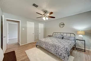 5806 Chrystell Ln, Houston, TX 77092 - Photo 12
