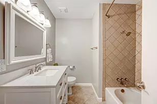 5806 Chrystell Ln, Houston, TX 77092 - Photo 10