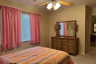203 E Thornton Rd, Houston, TX 77022 - Photo 14