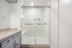 7231 Ridge Oak Dr, Houston, TX 77088 - Photo 16