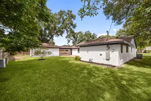 7231 Ridge Oak Dr, Houston, TX 77088 - Photo 28