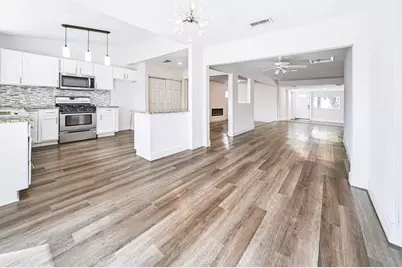 5010 Malmedy Road, Houston, TX 77033 - Photo 18