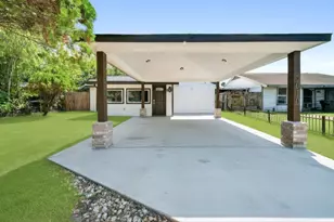 5010 Malmedy Rd, Houston, TX 77033 - Photo 2