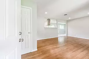 9631 Bundy Ln, Houston, TX 77080 - Photo 6