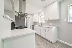 9631 Bundy Ln, Houston, TX 77080 - Photo 8