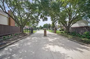 11906 Helene Ct, Pinehurst, TX 77362 - Photo 40