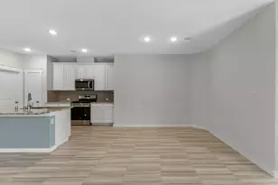 1822 Bending Green Dr, Rosharon, TX 77583 - Photo 8