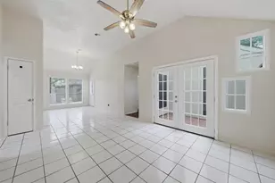13723 Smokey Trail Dr, Houston, TX 77041 - Photo 10