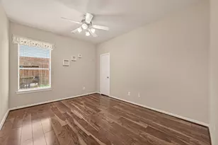13719 Saxony Dr, Sugar Land, TX 77498 - Photo 30
