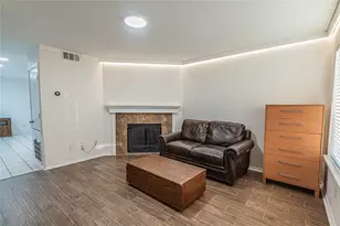 1702 Good Day Dr, Missouri City, TX 77459 - Photo 4