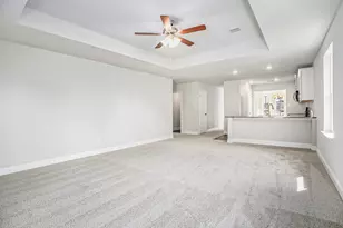 428 Bryan Wy, Angleton, TX 77515 - Photo 2