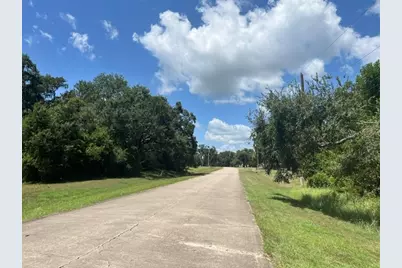 1131 Bronco Trail, Angleton, TX 77515 - Photo 8