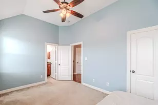 1828 Woodbend Village Ct, Houston, TX 77055 - Photo 32