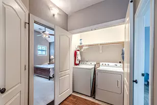 1828 Woodbend Village Ct, Houston, TX 77055 - Photo 28
