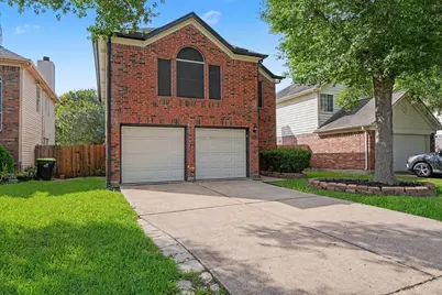 2015 Greencrest Drive, Missouri City, TX 77489 - Photo 2