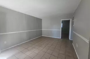 911 Avenue K, Galveston, TX 77550 - Photo 2
