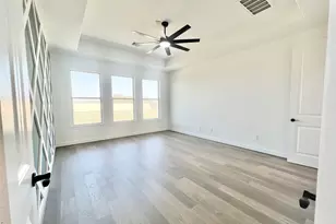 15722 N Tower Cir, Santa Fe, TX 77517 - Photo 14