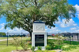 15722 N Tower Cir, Santa Fe, TX 77517 - Photo 22