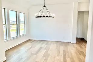 15722 N Tower Cir, Santa Fe, TX 77517 - Photo 10