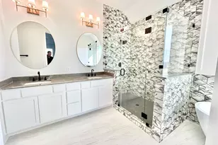 15722 N Tower Cir, Santa Fe, TX 77517 - Photo 14