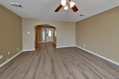 2807 Burgess Hill Court, Pearland, TX 77584 - Photo 2