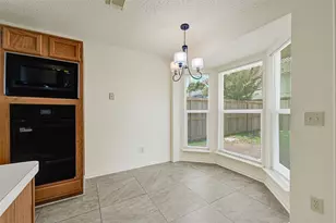 8818 Driftstone Dr, Spring, TX 77379 - Photo 4