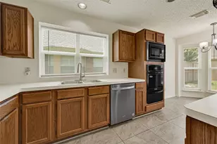 8818 Driftstone Dr, Spring, TX 77379 - Photo 18
