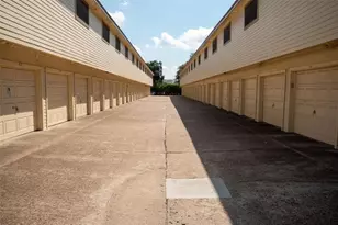 2425 Holly Hall St, Houston, TX 77054 - Photo 8