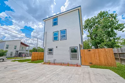 8125 Eastover Street #B, Houston, TX 77028 - Photo 2