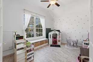 312 Fox Trail Rd, Montgomery, TX 77316 - Photo 2
